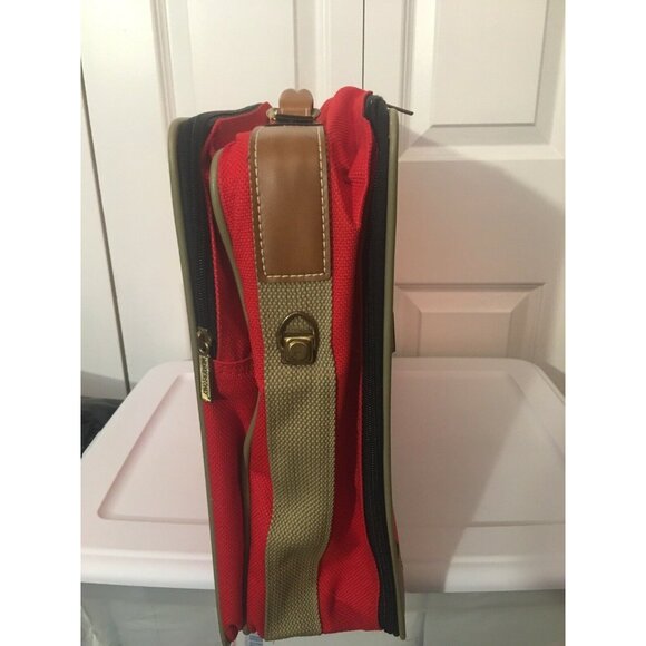 Vintage Members Only 14"x 20" X 7" Travel Luggage suitcase Carry-on/no Strap Red - Picture 6 of 9